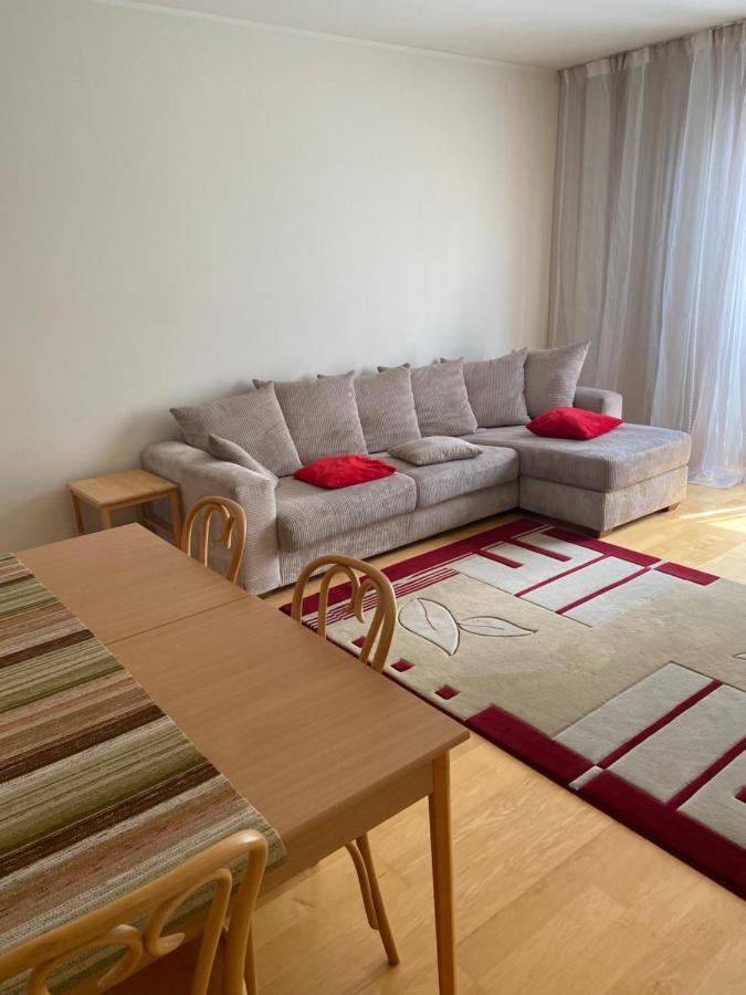 Kuressaare Tallinn Street Apartments Екстериор снимка