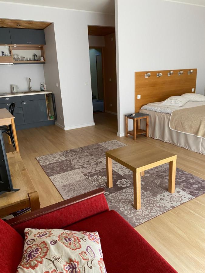 Kuressaare Tallinn Street Apartments Екстериор снимка
