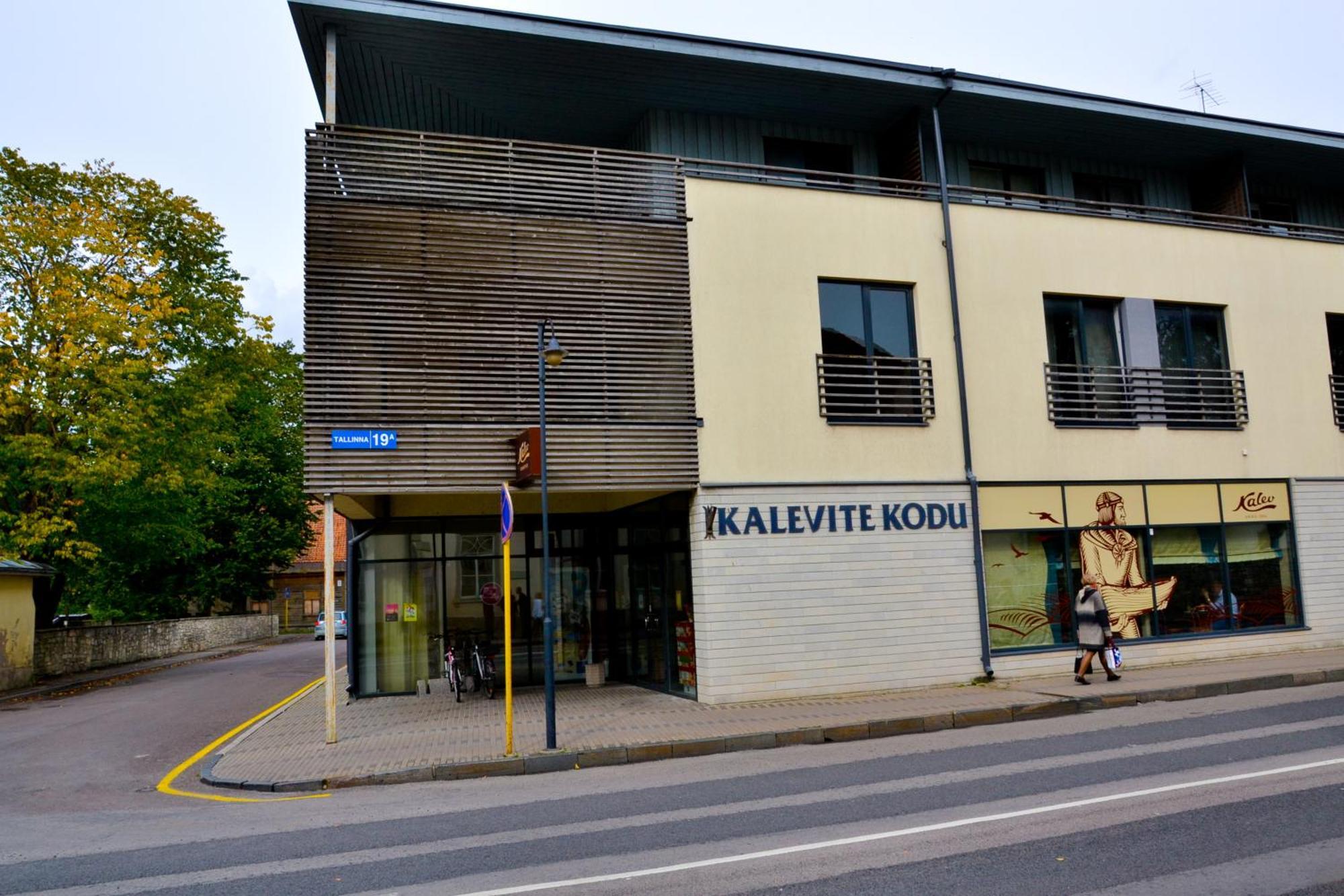 Kuressaare Tallinn Street Apartments Екстериор снимка