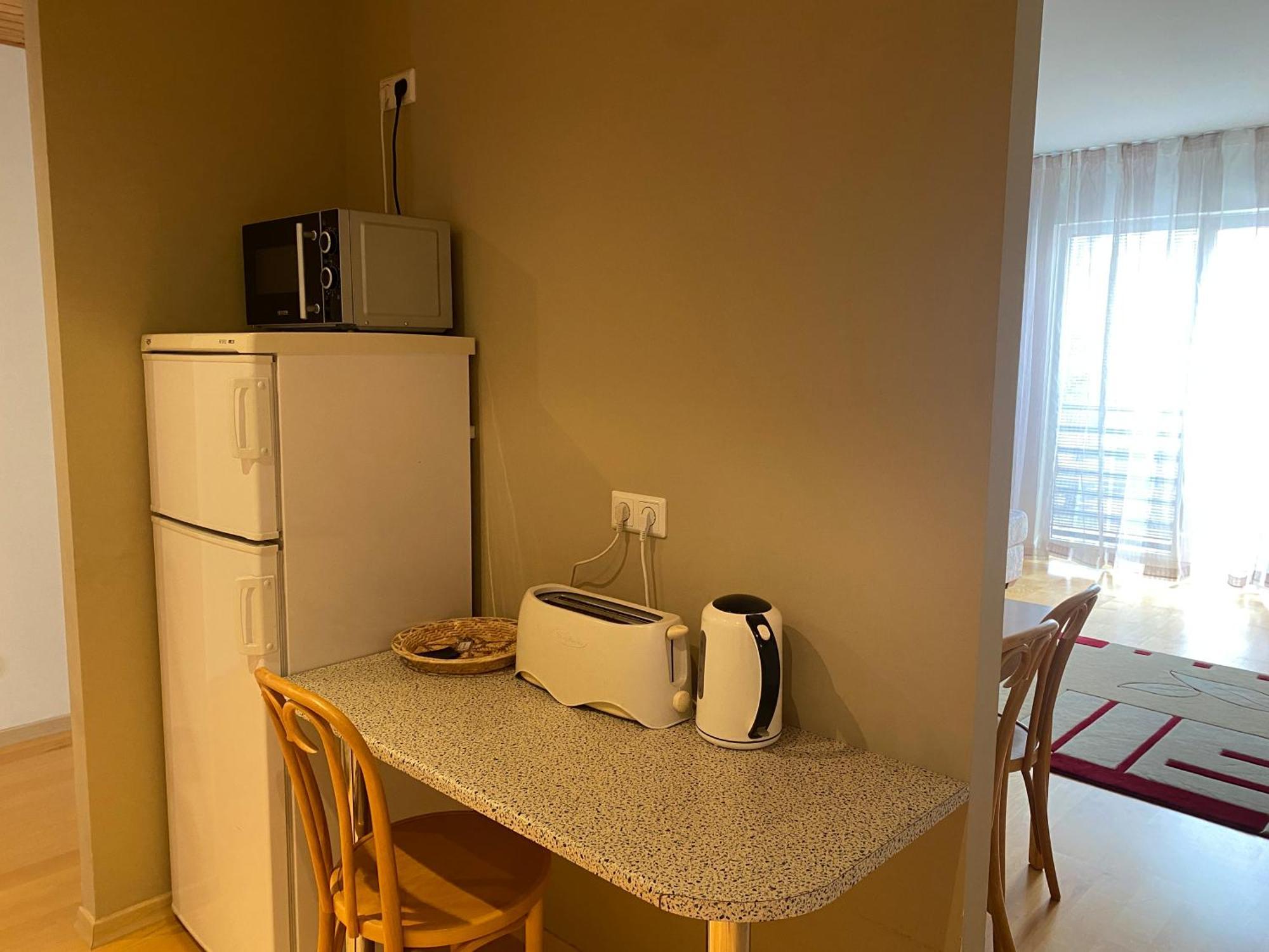 Kuressaare Tallinn Street Apartments Екстериор снимка